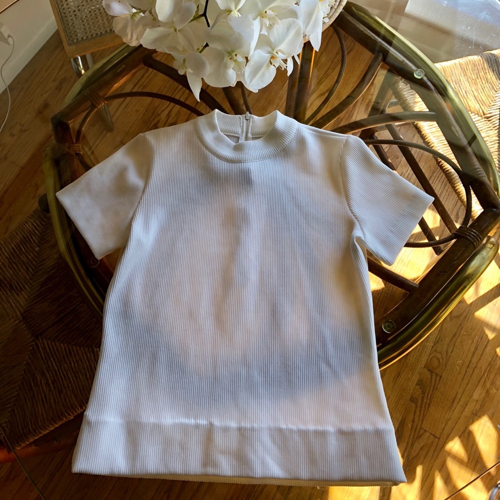 ‘60s Mod Zip-Up Ribbed White Tee - SML